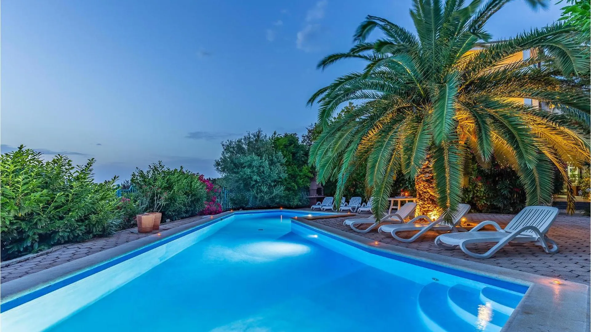 Cozy Apartment In Pula With Wifi 0*,  Chorvatsko