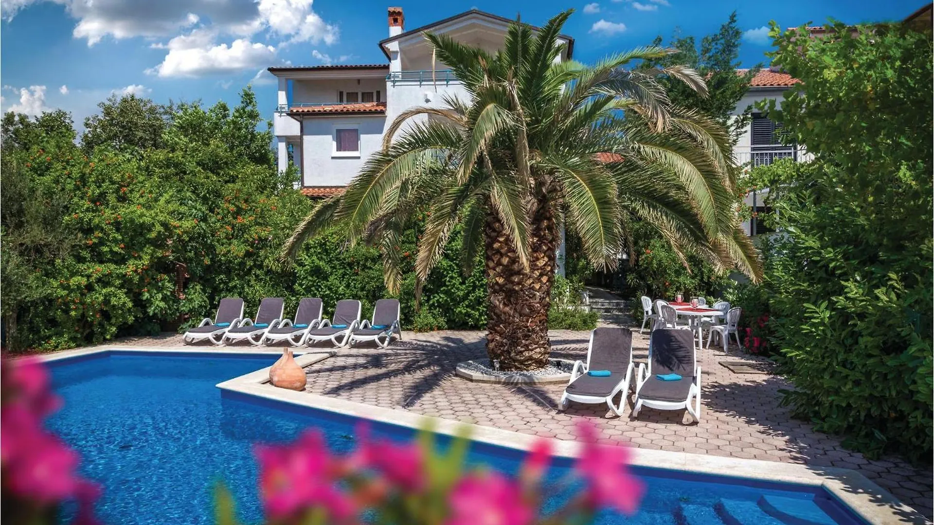Cozy Apartment In Pula With Wifi