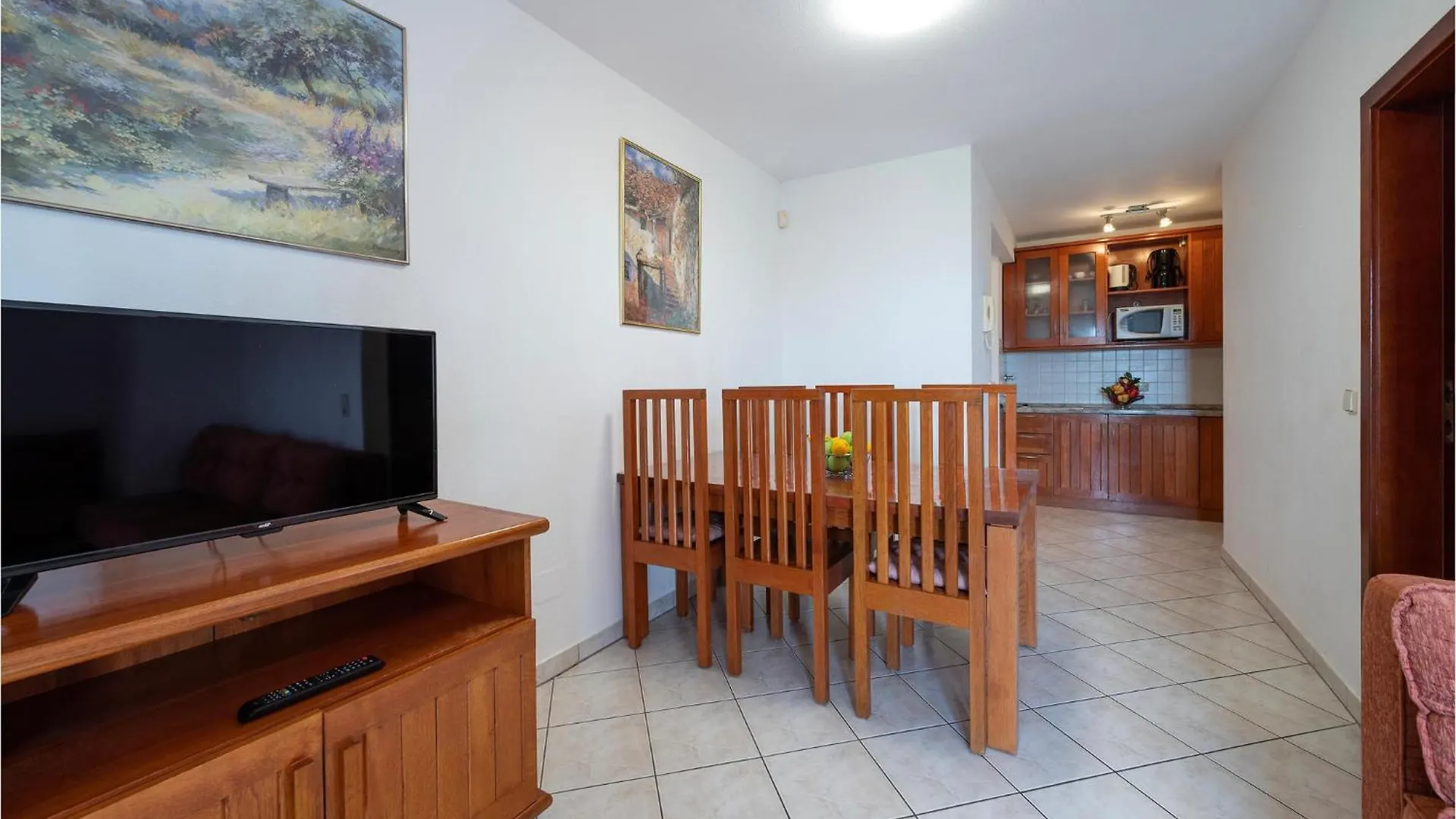 Cozy Apartment In Pula With Wifi 0*,